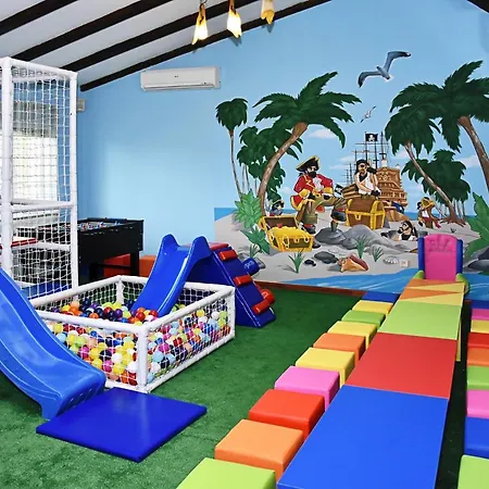 S Club Aqua Park And Beograd