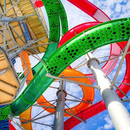 Hotel S Club Aqua Park And