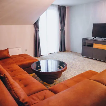 S Club Aqua Park And מלון בלגרד