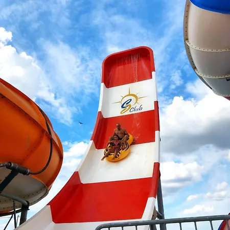 S Club Aqua Park And Hotel Beograd